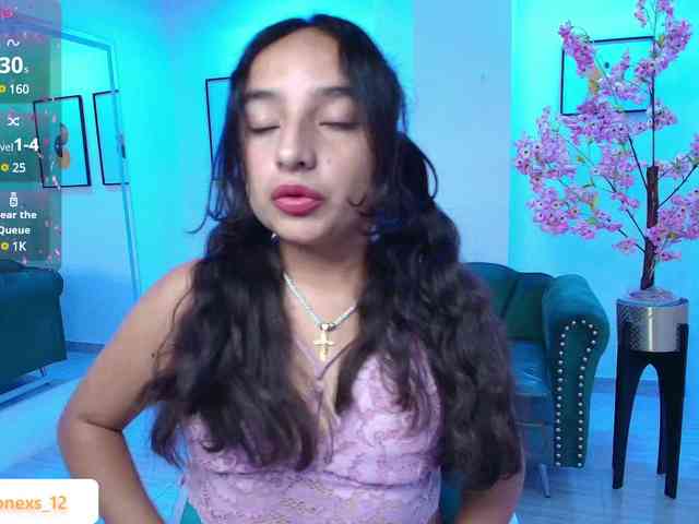 zoe-jonexs webcam