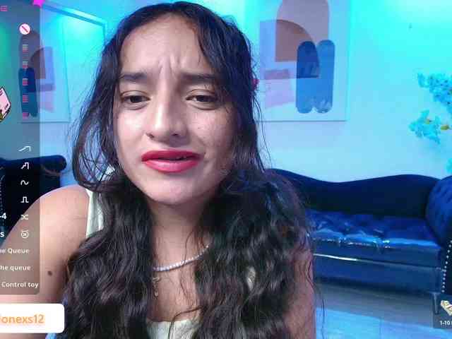 zoe-jonexs webcam