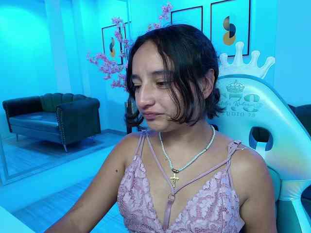 zoe-jonexs webcam