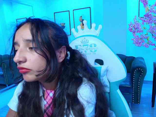 zoe-jonexs webcam