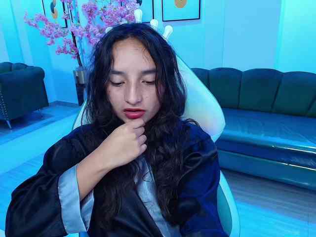 zoe-jonexs webcam