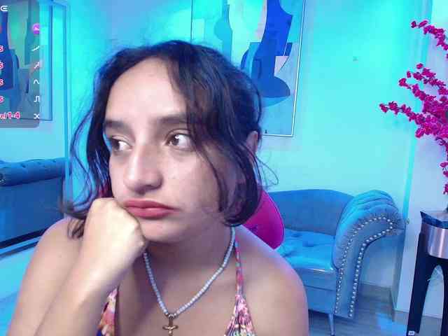 zoe-jonexs webcam
