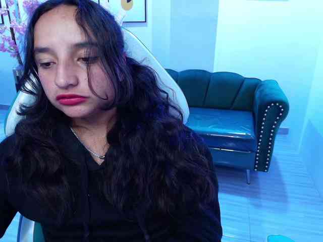 zoe-jonexs webcam