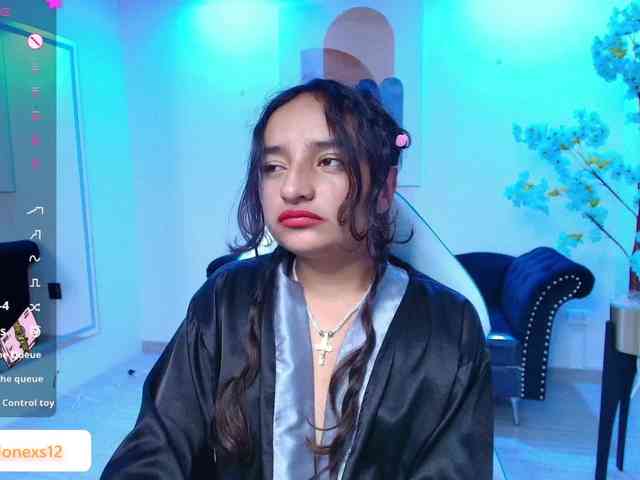 zoe-jonexs webcam