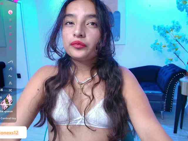 zoe-jonexs webcam