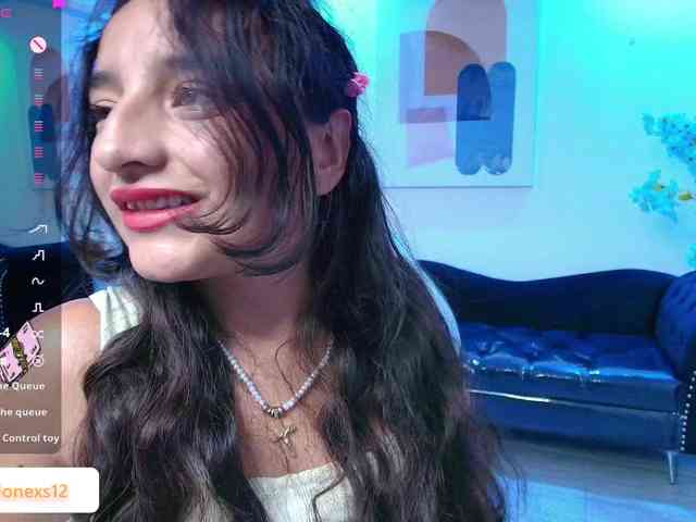 zoe-jonexs webcam