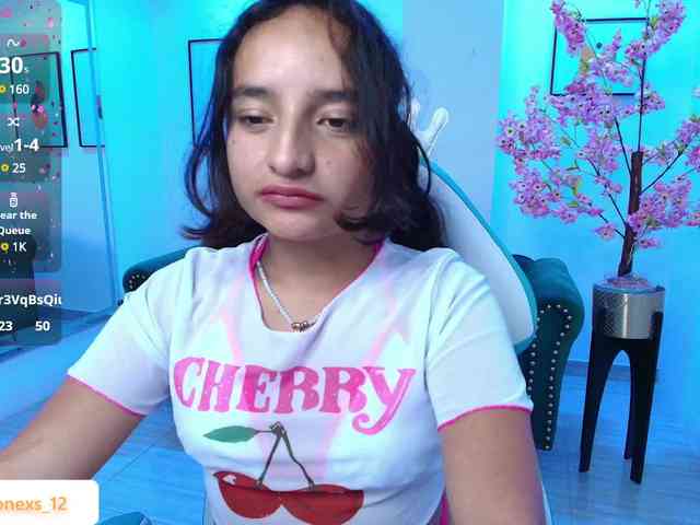 zoe-jonexs webcam