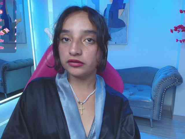 zoe-jonexs webcam