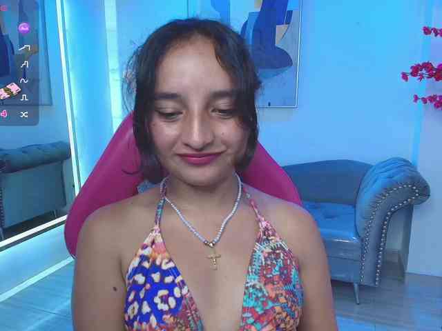 zoe-jonexs webcam
