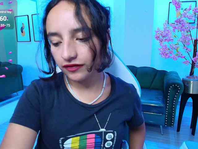 zoe-jonexs webcam