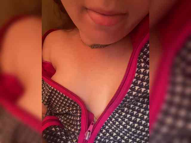 MissLili20 Live Webcam on BongaCams