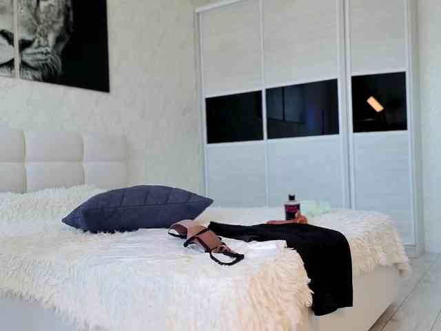 Strawberries_ webcam