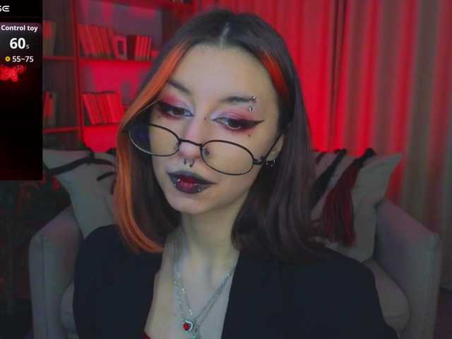 MistressMarcelline's BongaCams show and profile