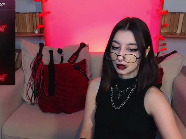 MistressMarcelline webcam