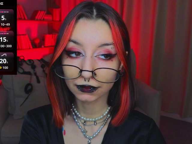 MistressMarcelline webcam