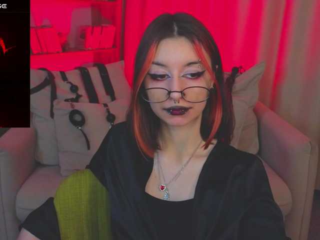 MistressMarcelline live cam