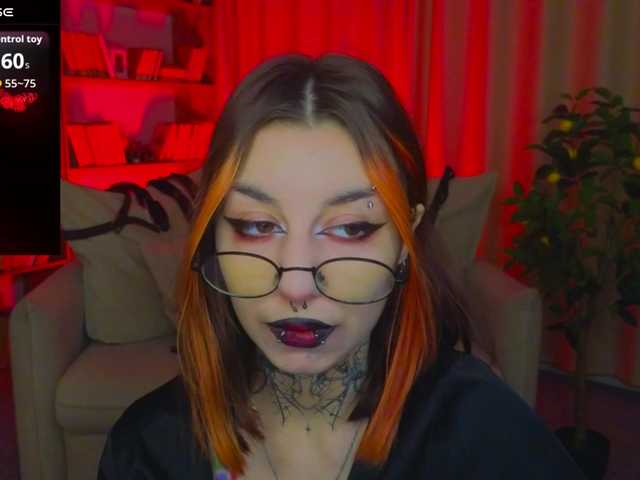  MistressMarcelline chat room