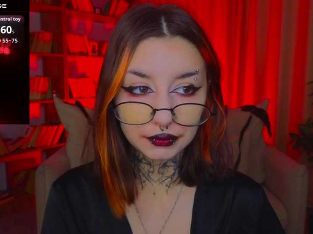 MistressMarcelline's BongaCams show and profile