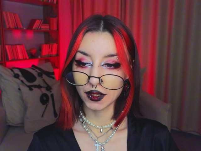 MistressMarcelline's BongaCams show and profile