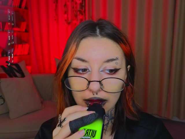 MistressMarcelline's BongaCams show and profile