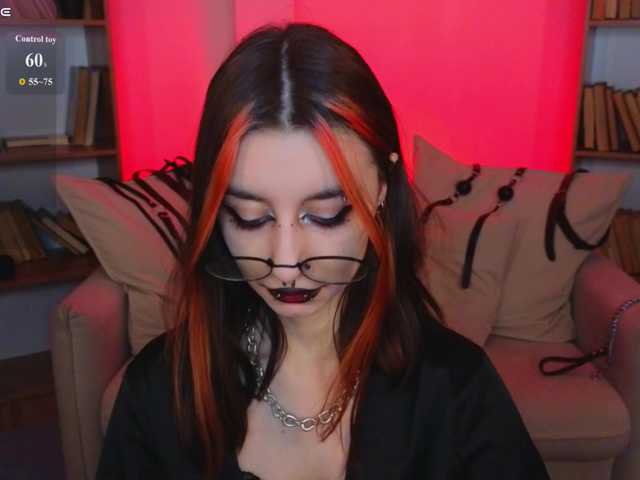 MistressMarcelline's BongaCams show and profile