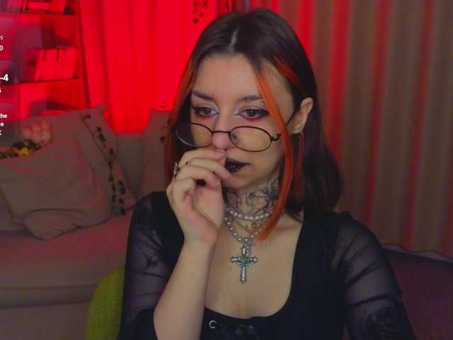 MistressMarcelline's BongaCams show and profile