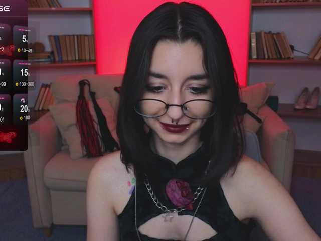  MistressMarcelline chat room