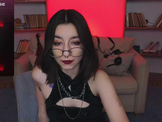  MistressMarcelline chat room