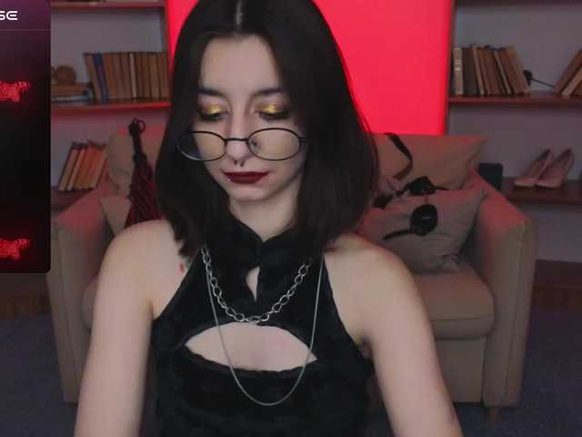  MistressMarcelline chat room