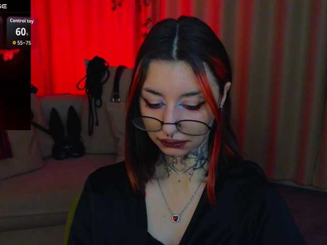 MistressMarcelline's BongaCams show and profile