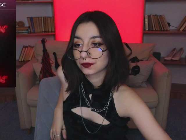  MistressMarcelline chat room
