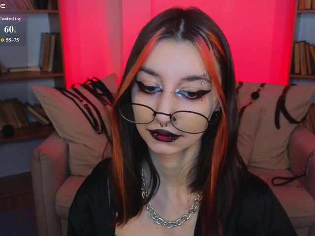 MistressMarcelline's BongaCams show and profile