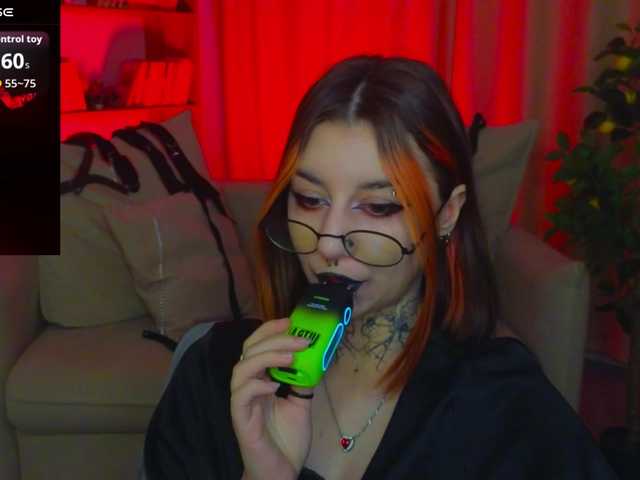 MistressMarcelline's BongaCams show and profile