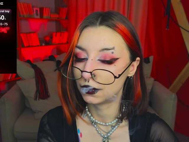 MistressMarcelline's BongaCams show and profile