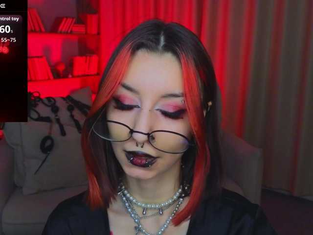 MistressMarcelline webcam