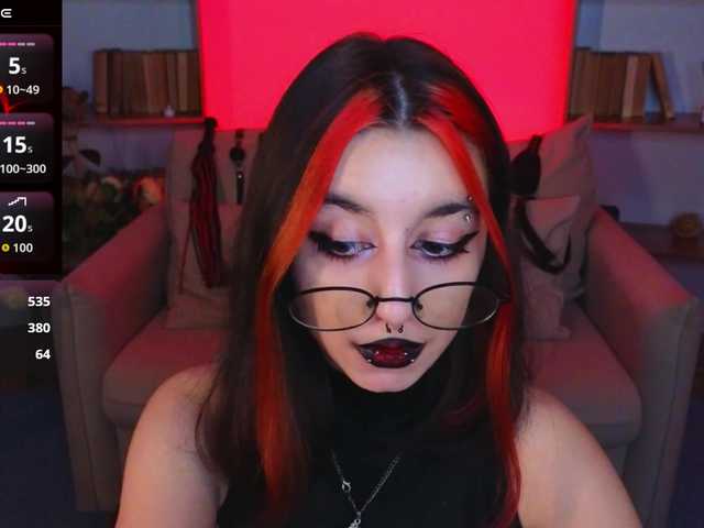 MistressMarcelline's BongaCams show and profile