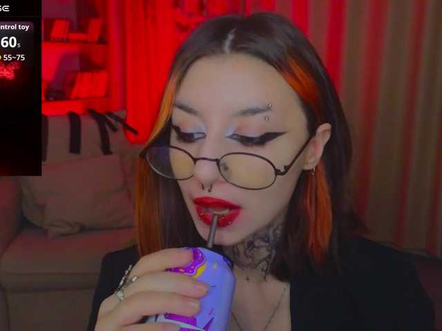 MistressMarcelline's BongaCams show and profile