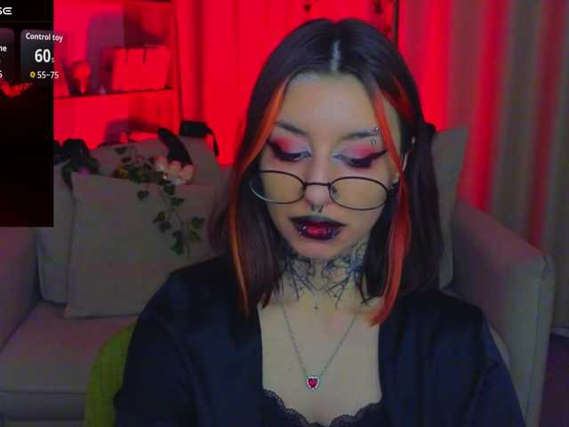 MistressMarcelline's BongaCams show and profile