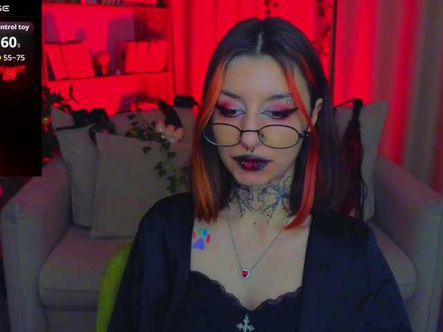 MistressMarcelline's BongaCams show and profile