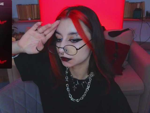  MistressMarcelline chat room