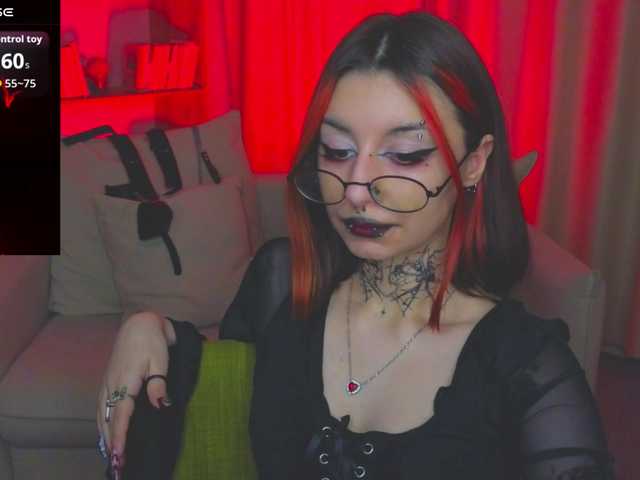 MistressMarcelline's BongaCams show and profile