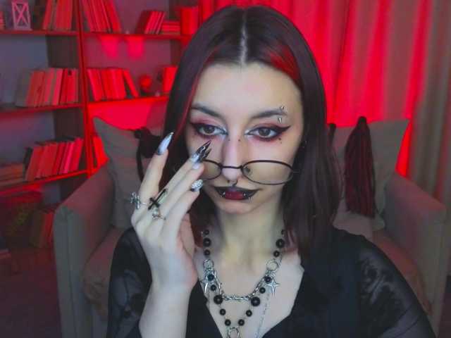 MistressMarcelline's BongaCams show and profile