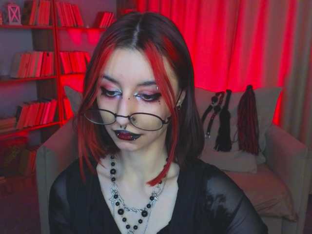 MistressMarcelline's BongaCams show and profile