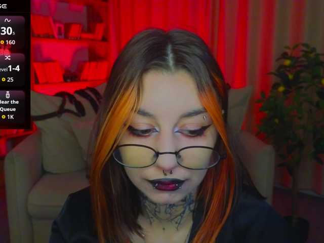  MistressMarcelline chat room