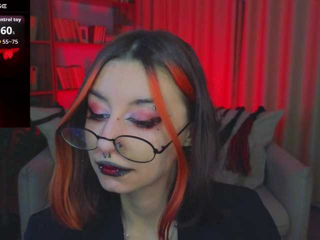 MistressMarcelline live cam