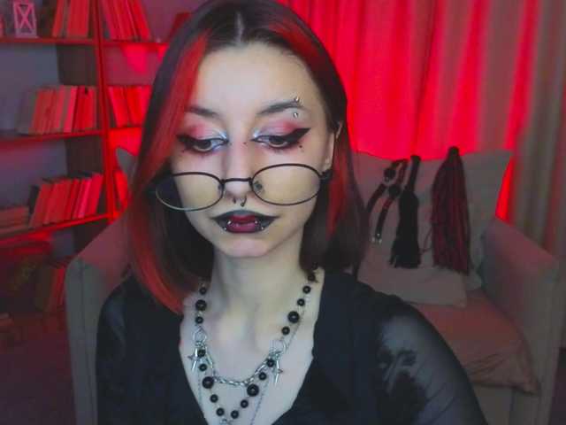 MistressMarcelline's BongaCams show and profile