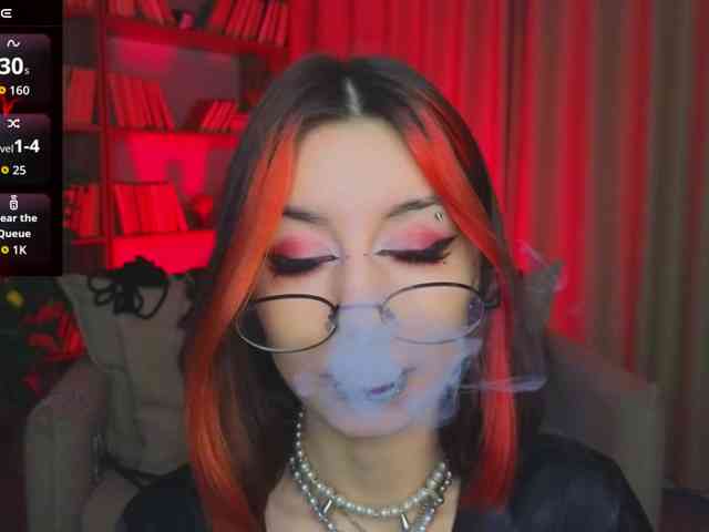 MistressMarcelline webcam