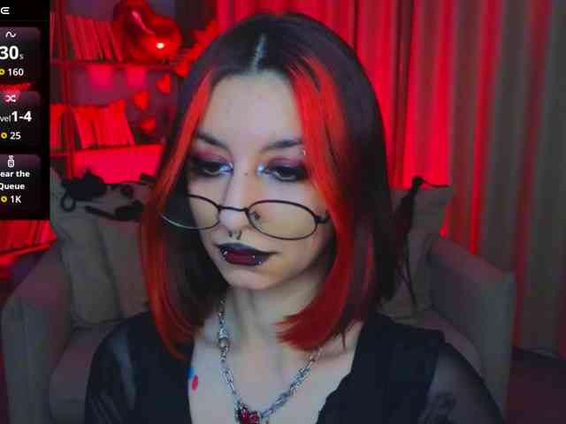 MistressMarcelline webcam