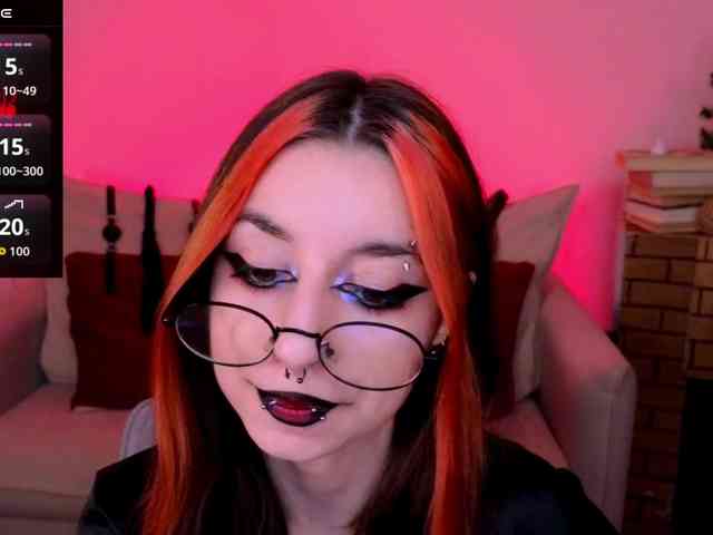 MistressMarcelline webcam