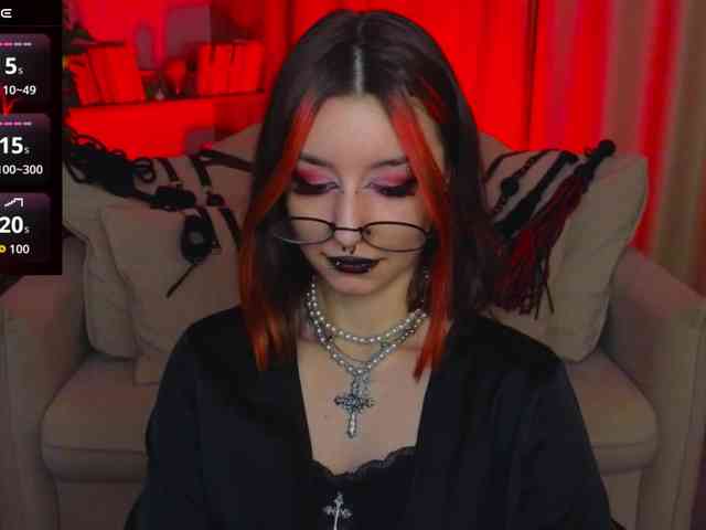 MistressMarcelline webcam